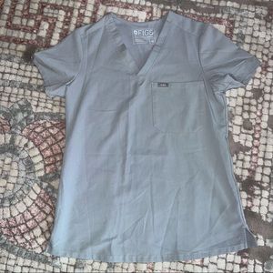 Womens FIGS Catarina Scrub Top in Cement Single Pocket size XS